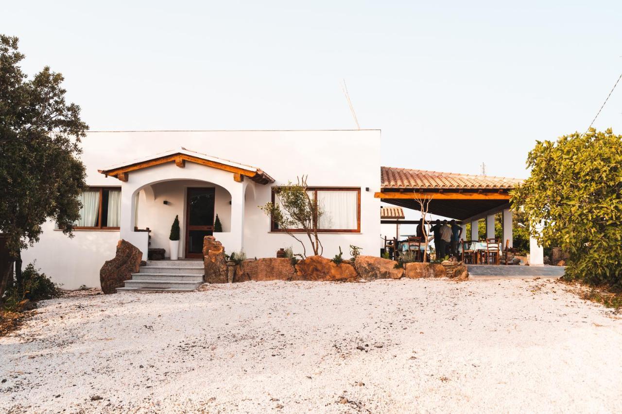 Agriturismo Irghitula Posada  Exterior photo